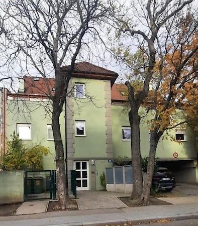 Einzigartiges Apartment Inkl. Gratis Parkplatz 维也纳 外观 照片